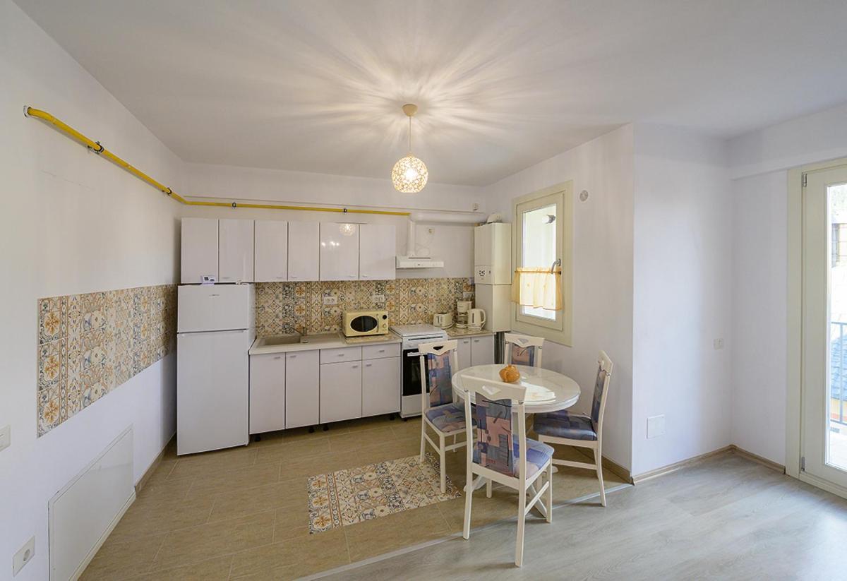 Apartament Laur Gura Humorului Luaran gambar